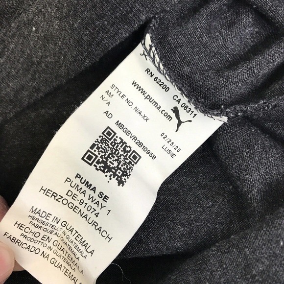 Puma Men's Dark Gray Short Sleeve T-Shirt Red Big Logo Size Medium Athletic Gym - Picture 9 of 10